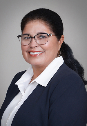 Yolanda Flores